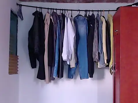 Snapshot of john_vichenso chatting on September 12, 2025, 9:14 pm john vichenso online show from September 12, 2025, 9:14 pm