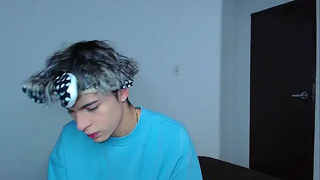 Snapshot of john_vichenso chatting on November 27, 2025, 9:48 pm john vichenso online show from November 27, 2025, 9:48 pm