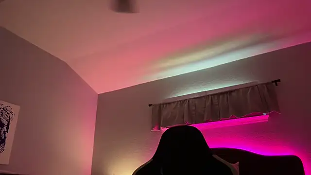 ValentinaPlays online show from November 5, 2025, 6:22 pm