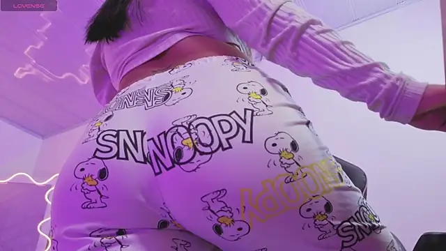 ZURY TAY online show from December 19, 2025, 11:45 am