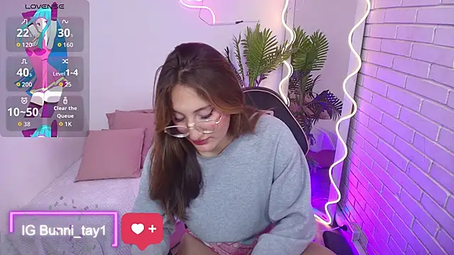 Bunni tay online show from September 20, 2025, 11:37 am