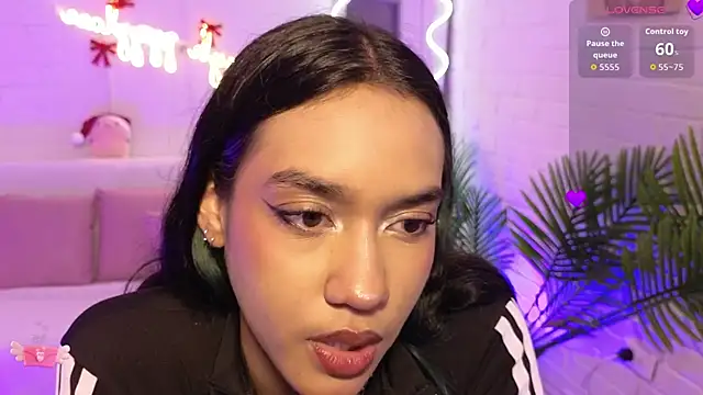 artemiss tay online show from December 22, 2025, 7:36 pm