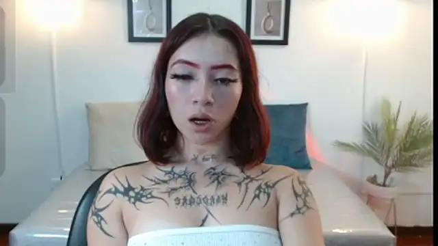 Snapshot of Evanss_lx chatting on December 5, 2025, 1:21 pm Evanss lx online show from December 5, 2025, 1:21 pm