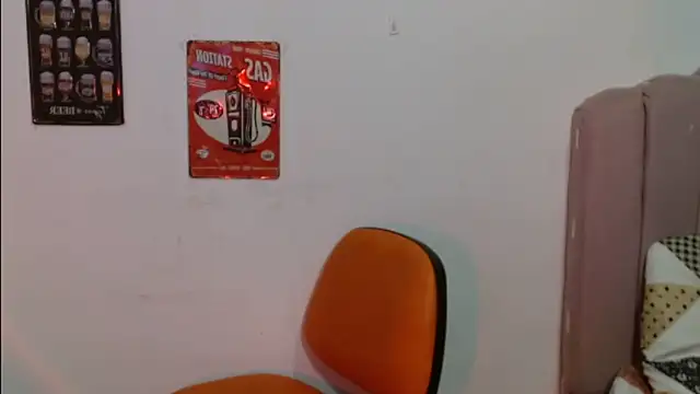 Snapshot of Evanss_lx chatting on May 20, 2026, 7:33 pm Evanss lx online show from May 20, 2026, 7:33 pm