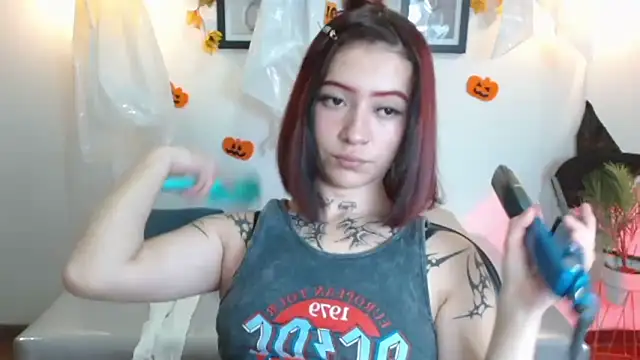 Snapshot of Evanss_lx chatting on October 22, 2025, 5:12 pm Evanss lx online show from October 22, 2025, 5:12 pm