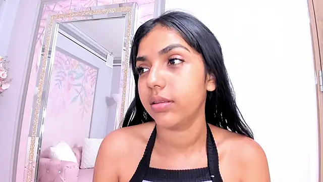 Jessgarcia  online show from October 6, 2025, 10:05 am