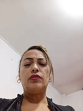 Lady 16 online show from July 24, 2026, 3:46 am