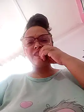 Snapshot of Lady_16 chatting on November 11, 2025, 5:19 pm Lady 16 online show from November 11, 2025, 5:19 pm