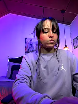 Eymmy 24 online show from October 10, 2025, 11:38 pm