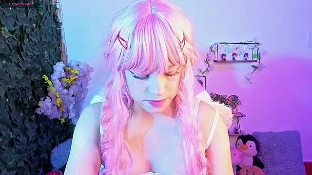 Eymmy 24 online show from February 15, 2026, 2:23 am