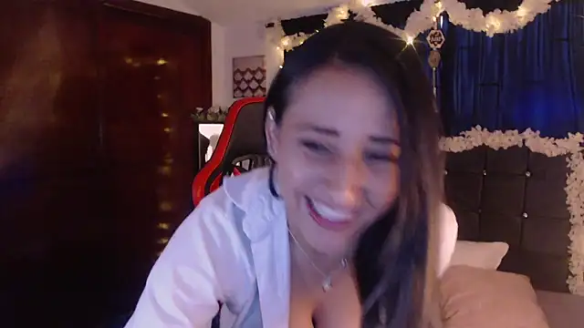 Sofia-mel online show from October 24, 2025, 10:20 pm