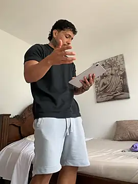 Snapshot of DeimonOficial chatting on November 11, 2025, 2:45 pm DeimonOficial online show from November 11, 2025, 2:45 pm