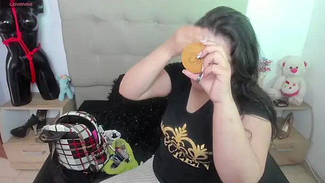 Snapshot of TifanyAmazinng chatting on October 30, 2025, 12:36 pm TifanyAmazinng online show from October 30, 2025, 12:36 pm