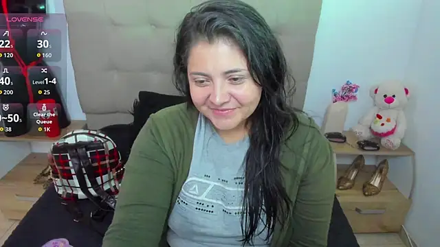 Snapshot of TifanyAmazinng chatting on November 4, 2025, 12:31 pm TifanyAmazinng online show from November 4, 2025, 12:31 pm