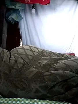 Snapshot of PhamPm70 chatting on November 23, 2025, 12:37 pm PhamPm70 online show from November 23, 2025, 12:37 pm