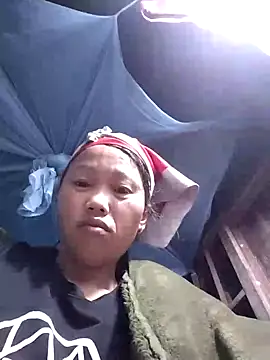 Snapshot of PhamPm70 chatting on November 19, 2025, 5:35 pm PhamPm70 online show from November 19, 2025, 5:35 pm