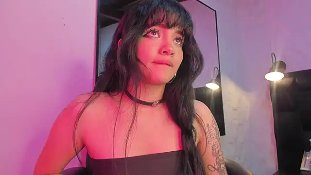 Snapshot of Darky_Doll chatting on October 13, 2025, 4:47 am Darky Doll online show from October 13, 2025, 4:47 am