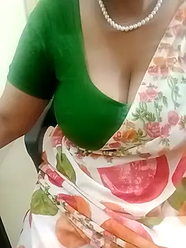 Snapshot of tami_lavanya chatting on December 15, 2025, 5:19 pm tami lavanya online show from December 15, 2025, 5:19 pm