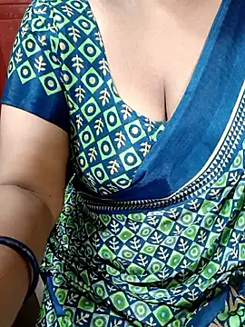 Snapshot of tami_lavanya chatting on October 10, 2025, 4:46 am tami lavanya online show from October 10, 2025, 4:46 am