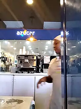 Snapshot of martinabro chatting on September 22, 2025, 9:32 pm martinabro online show from September 22, 2025, 9:32 pm