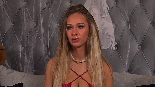 Snapshot of Jo_Reed chatting on October 27, 2025, 5:19 am Jo Reed online show from October 27, 2025, 5:19 am