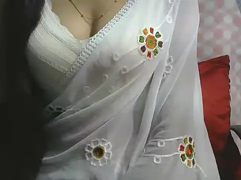 sheetal-sheetal95 online show from November 6, 2025, 11:03 am