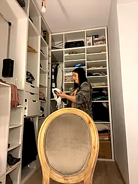 Lexi Storm online show from November 22, 2025, 6:45 am