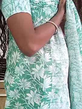 Snapshot of kavya-telugu84 chatting on July 5, 2026, 10:33 am kavya-telugu84 online show from July 5, 2026, 10:33 am