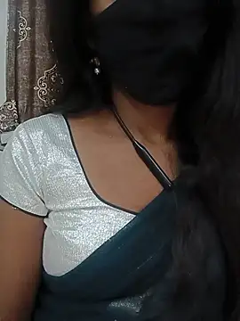 Snapshot of kavya-telugu84 chatting on July 7, 2026, 6:44 pm kavya-telugu84 online show from July 7, 2026, 6:44 pm