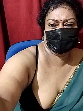 Snapshot of surekha-30 chatting on April 18, 2026, 7:07 pm surekha-30 online show from April 18, 2026, 7:07 pm
