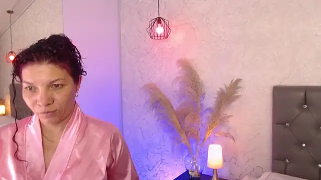 Snapshot of Serena_Houstonn chatting on June 16, 2026, 10:26 am Serena Houstonn online show from June 16, 2026, 10:26 am