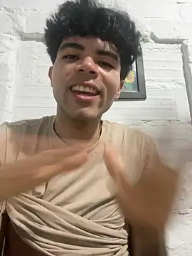 Snapshot of Axel-Mejia chatting on June 22, 2026, 3:25 am Axel-Mejia online show from June 22, 2026, 3:25 am