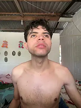 Snapshot of Axel-Mejia chatting on June 22, 2026, 7:11 pm Axel-Mejia online show from June 22, 2026, 7:11 pm