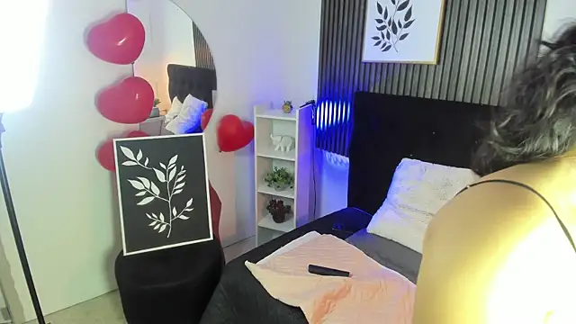 nanny  cute online show from September 24, 2025, 3:35 am
