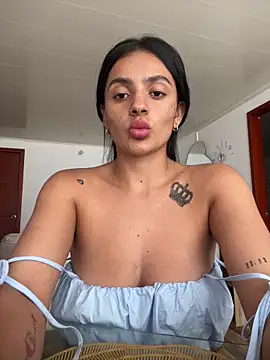 Snapshot of AnaaFaith_ chatting on November 20, 2025, 8:09 pm AnaaFaith online show from November 20, 2025, 8:09 pm