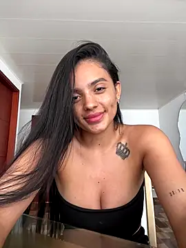 Snapshot of AnaaFaith_ chatting on November 5, 2025, 8:01 pm AnaaFaith online show from November 5, 2025, 8:01 pm