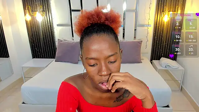  emma willliams  online show from December 19, 2025, 1:35 pm