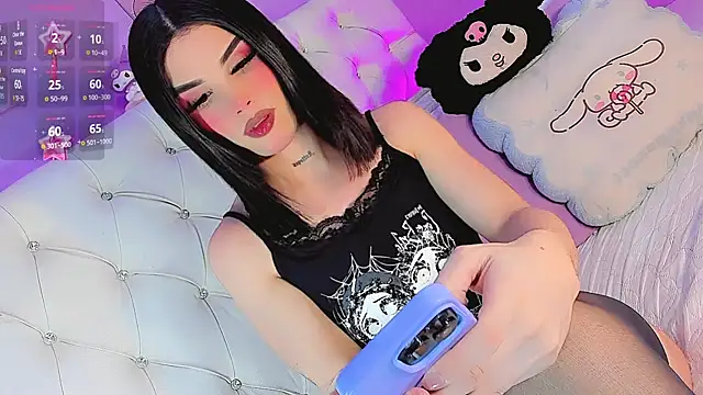 Snapshot of Cattleya_White_ll chatting on August 7, 2026, 9:21 pm Cattleya White ll online show from August 7, 2026, 9:21 pm
