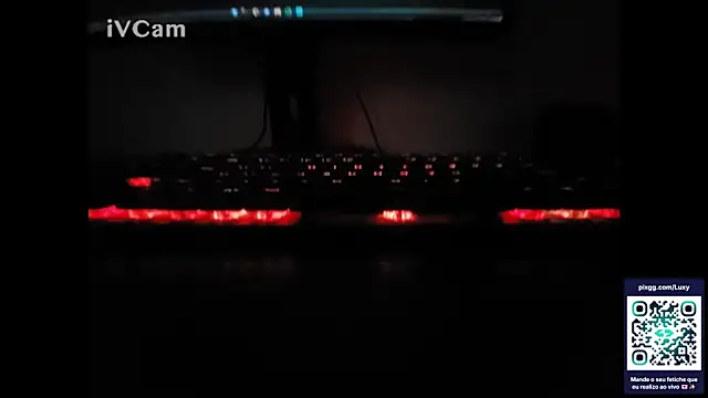 Snapshot of Lux_y chatting on March 1, 2026, 12:21 am Lux y online show from March 1, 2026, 12:21 am