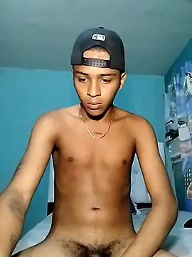Manuel Mateus1 online show from May 4, 2026, 11:29 pm