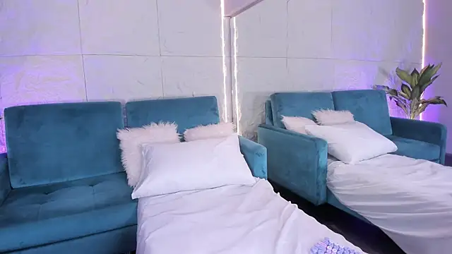 DulceGreem online show from February 25, 2026, 7:25 pm