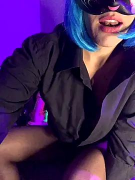 Snapshot of MaskeliParti chatting on November 22, 2025, 7:51 am MaskeliParti online show from November 22, 2025, 7:51 am