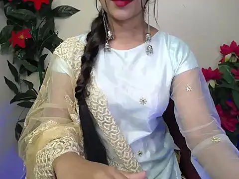 Little queenn online show from September 11, 2025, 1:05 am