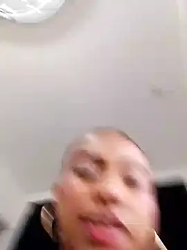 keeyla stone online show from October 11, 2025, 8:43 pm