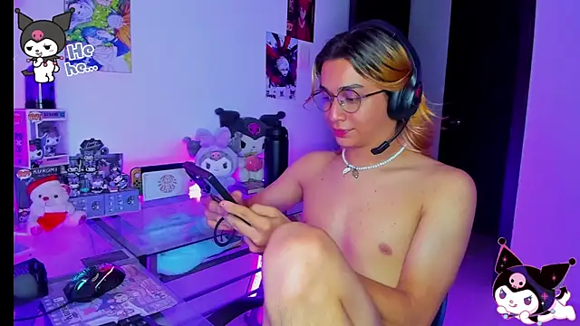 Snapshot of KeitaMoon chatting on November 12, 2025, 2:59 am KeitaMoon online show from November 12, 2025, 2:59 am