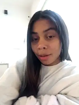 theLayla DH online show from October 3, 2025, 1:01 pm