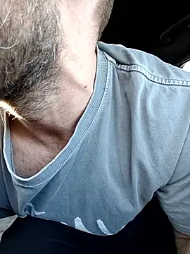 Snapshot of bubblebuttnes chatting on March 6, 2026, 2:01 pm bubblebuttnes online show from March 6, 2026, 2:01 pm