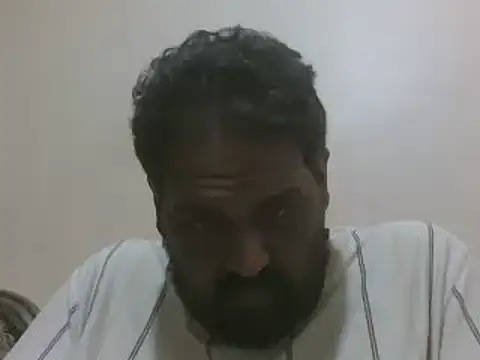 Snapshot of elpoop7305 chatting on November 18, 2025, 11:37 pm elpoop7305 online show from November 18, 2025, 11:37 pm