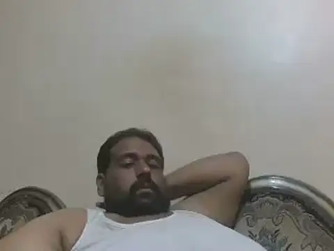 Snapshot of elpoop7305 chatting on November 10, 2025, 11:04 am elpoop7305 online show from November 10, 2025, 11:04 am