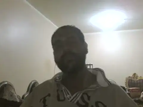 Snapshot of elpoop7305 chatting on October 14, 2025, 9:36 pm elpoop7305 online show from October 14, 2025, 9:36 pm